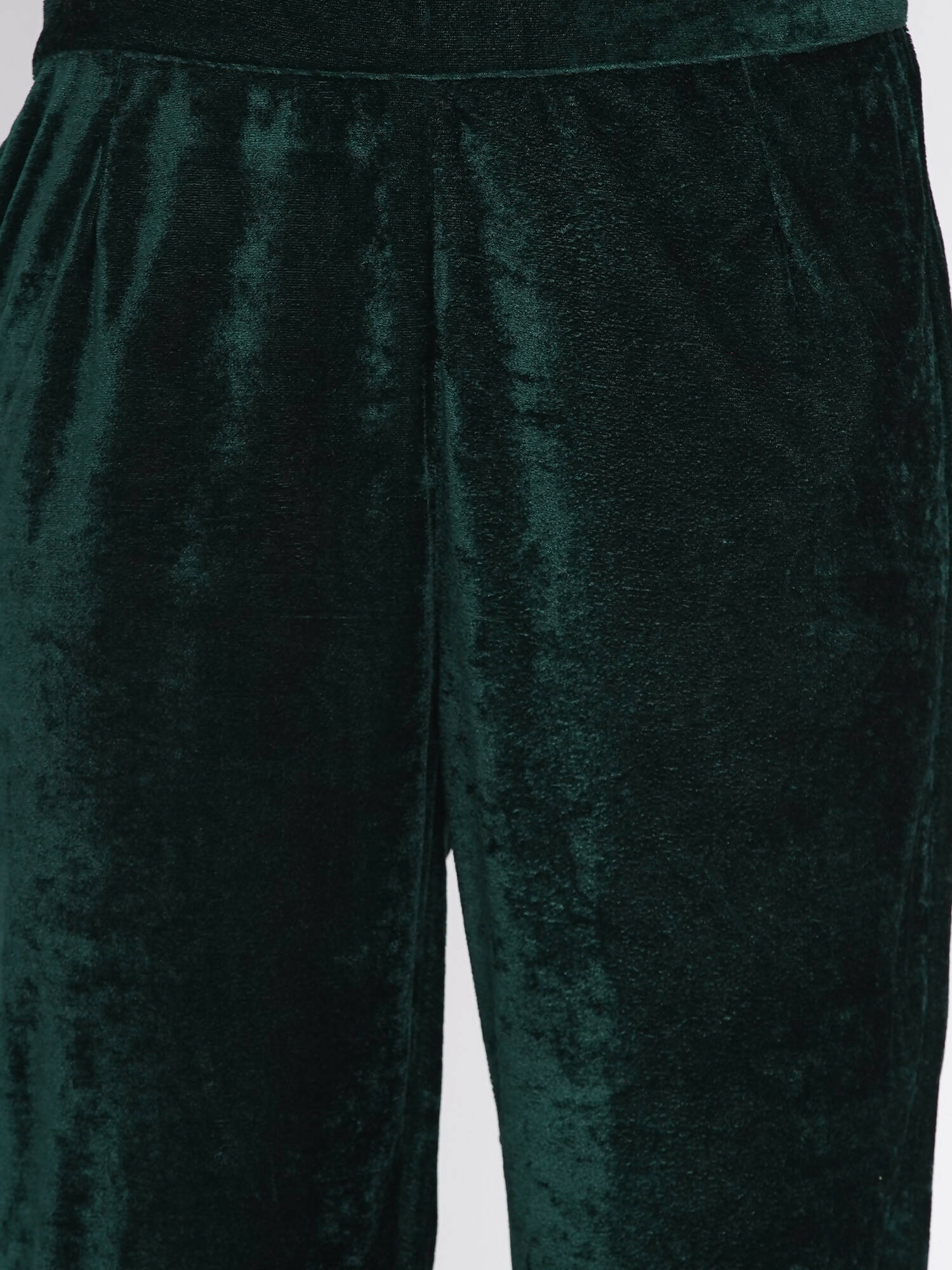 Women Republic Green Velvet Embroidered Kurta With Pant | Swadesiicart