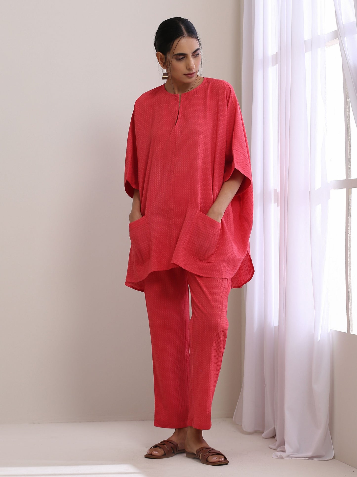 trueBrowns Bright Pink Dobby Boxy Fit High Low Co-Ord Set - Swadesiicart