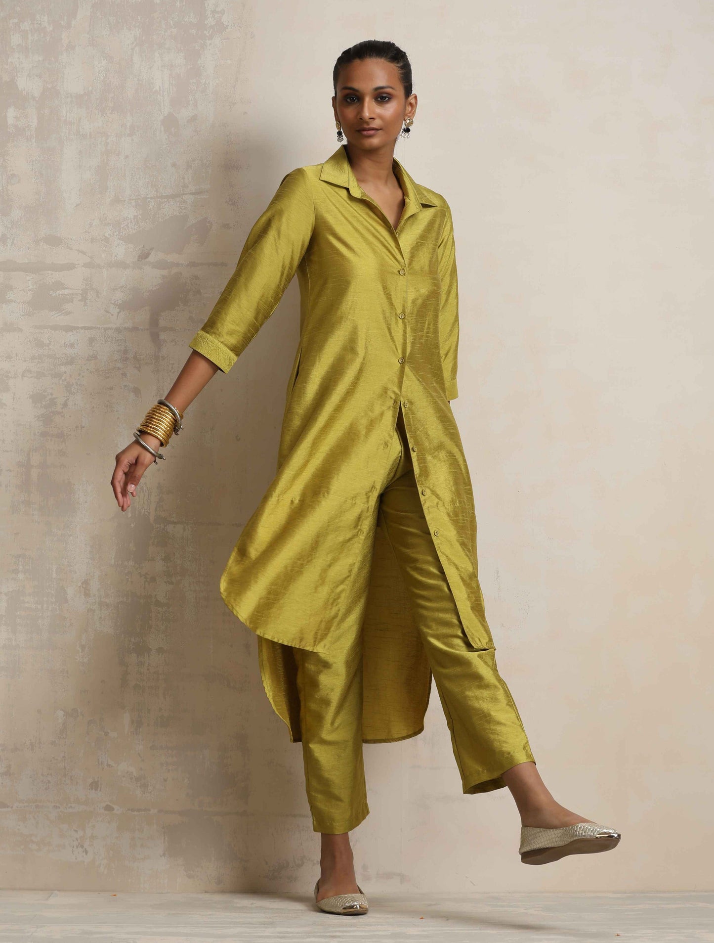 trueBrowns Green Shirt Kurta Set | Swadesiicart