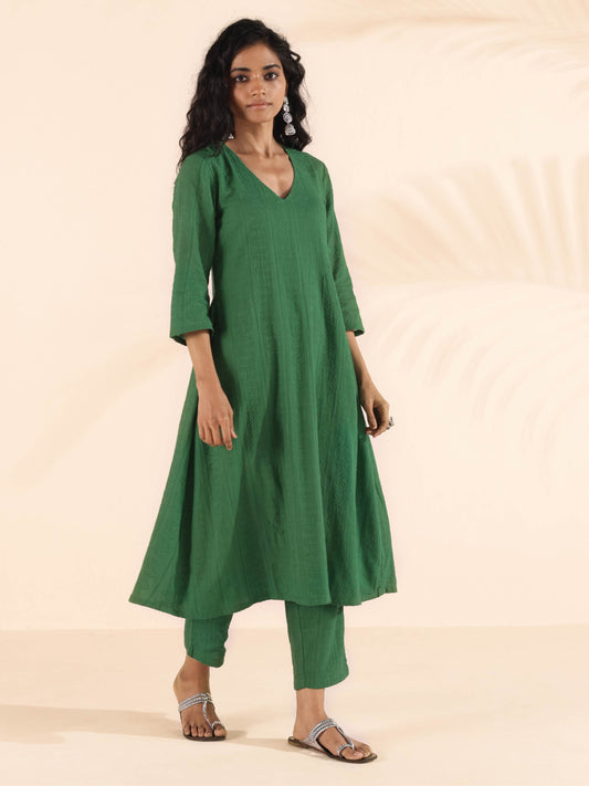 trueBrowns Green Cotton Dobby Kurta Pant Set | Swadesiicart