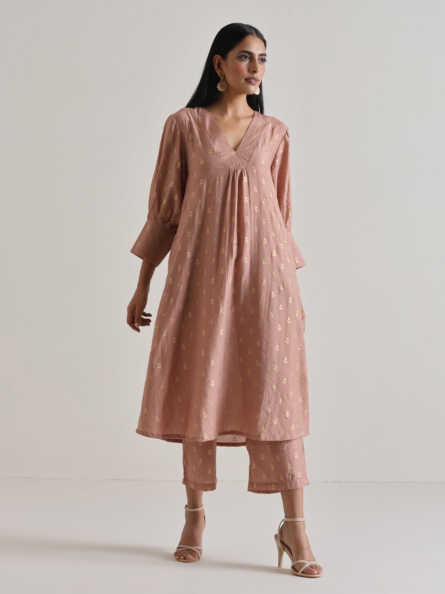 trueBrowns Beige Foil Puff Sleeve Kurta Set | Swadesiicart