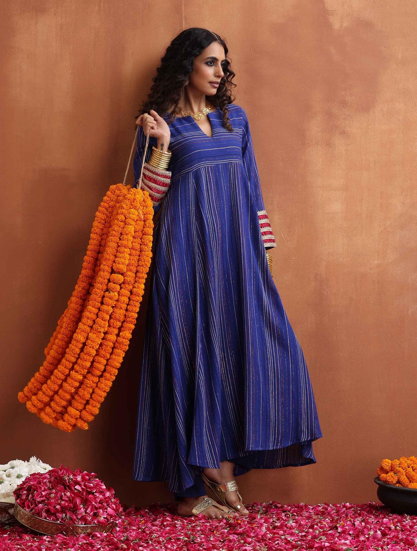 trueBrowns Blue Stripe Flared Anarkali Kurta Set | Swadesiicart