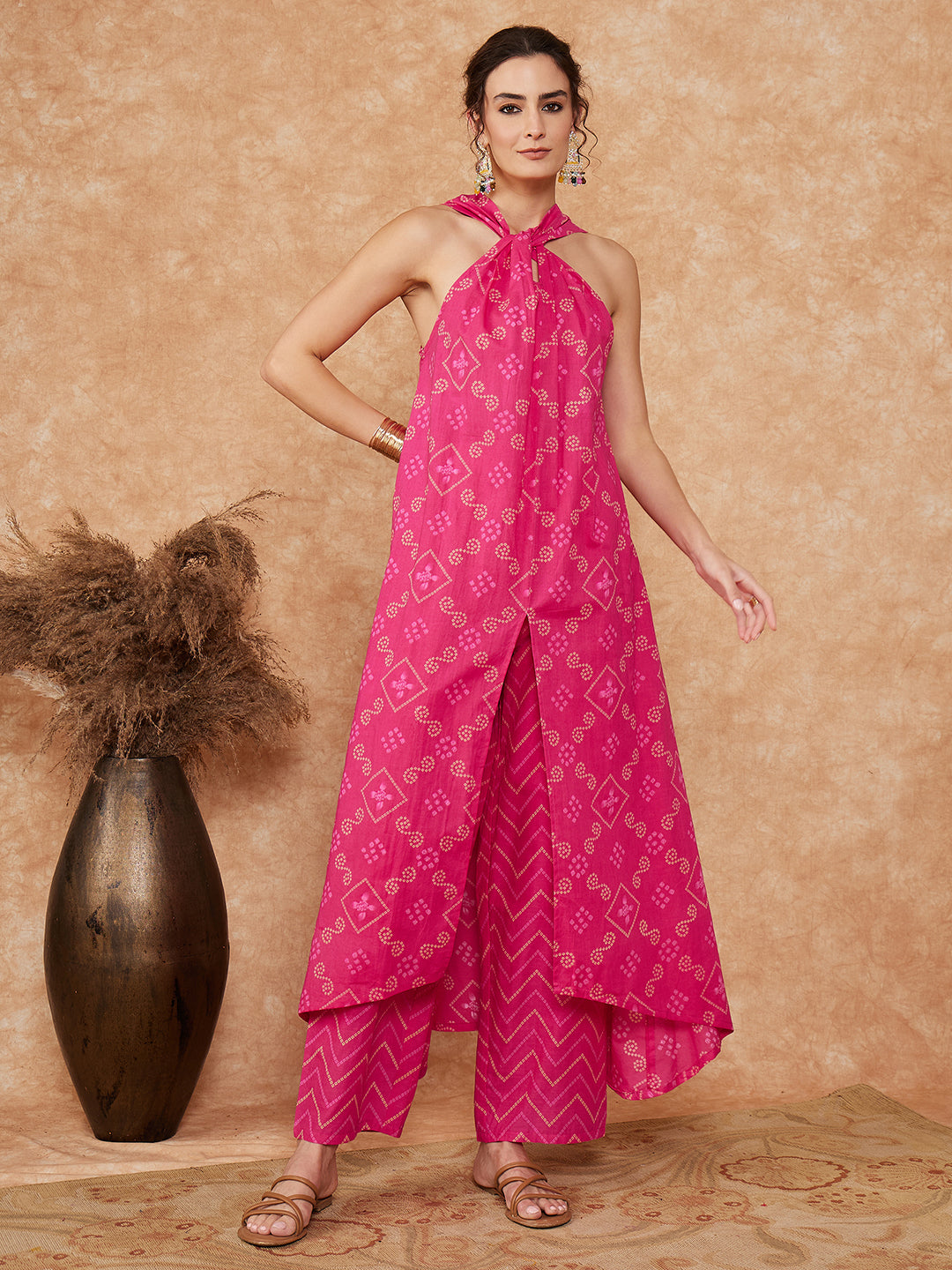 InWeave Women's Fuchsia S Print Twisted Neckline Kurta Pant Set - Swadesiicart
