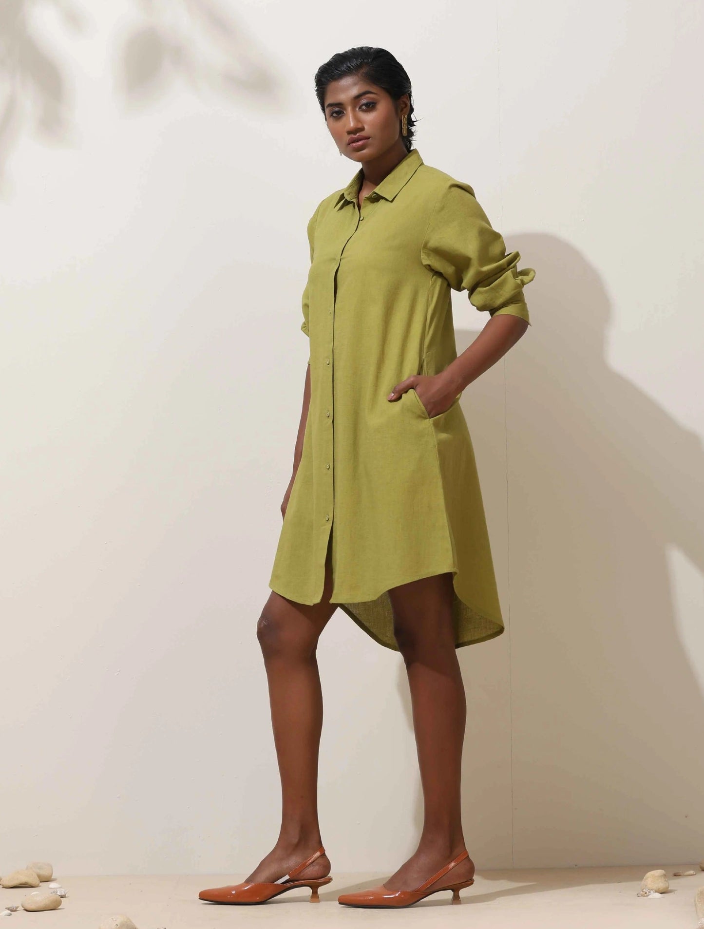 trueBrowns Pear Green Cotton Linen Dress | Swadesiicart