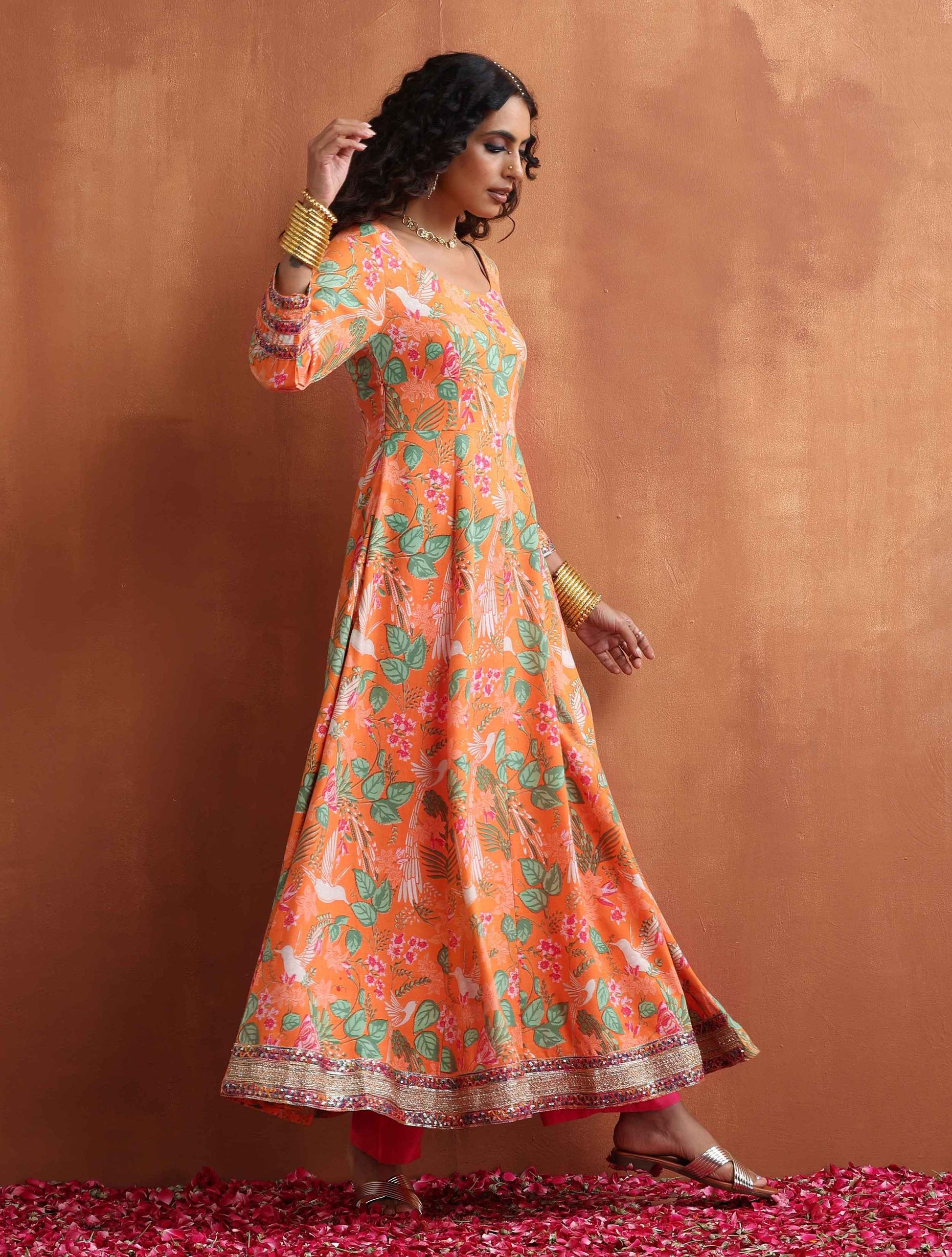 trueBrowns Orange Print Flared Anarkali Kurta Set | Swadesiicart