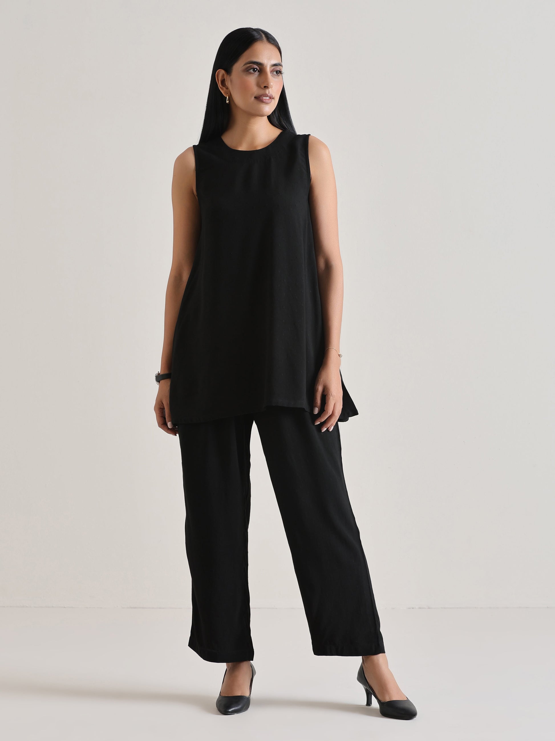 trueBrowns Black Sleeveless Co-Ord Set - Swadesiicart