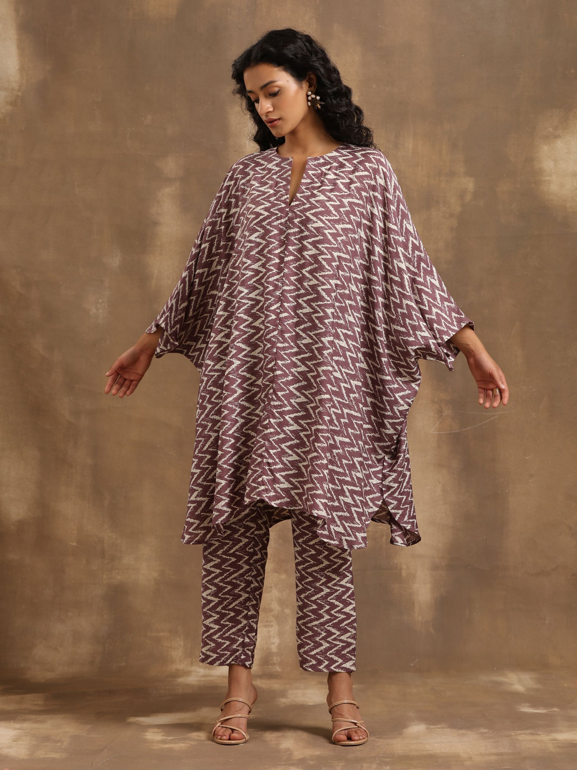 trueBrowns Dark Mauve Zig Zag Printed Silk Kaftan Co-Ord Set - Swadesiicart