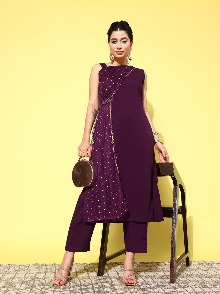 Ahalyaa Women Printed Regular Gotta Patti Kurta with Trousers | Swadesiicart