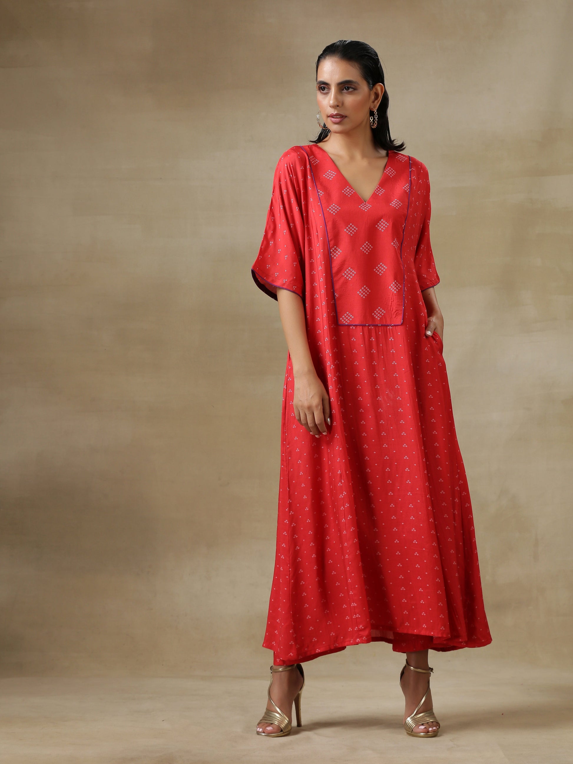 trueBrowns Red Bandhani Printed Silk Long Kurta Pant Set | Swadesiicart