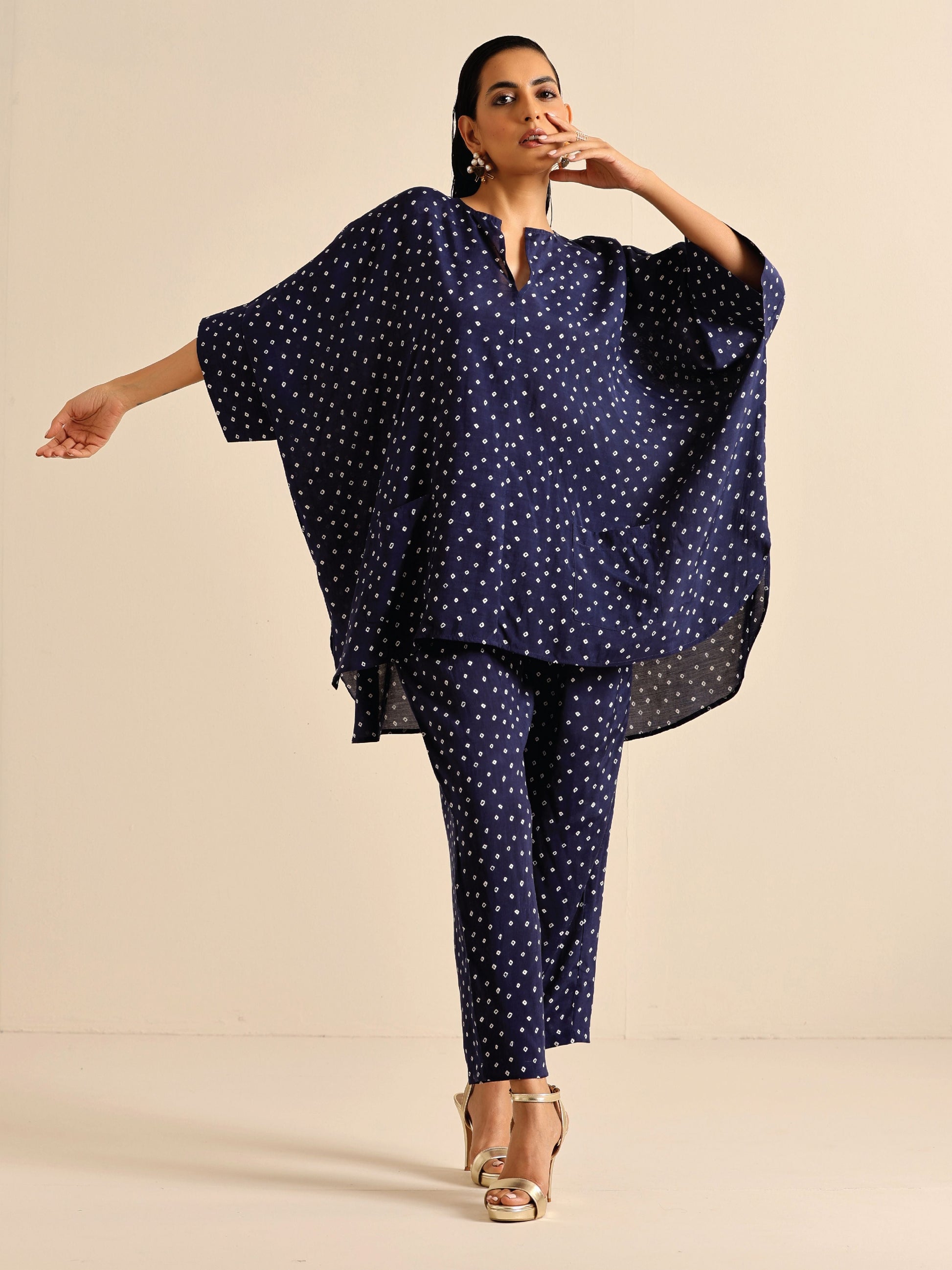 trueBrowns Blue Bandhani Silk Printed Boxy Fit Co-Ord Set - Swadesiicart
