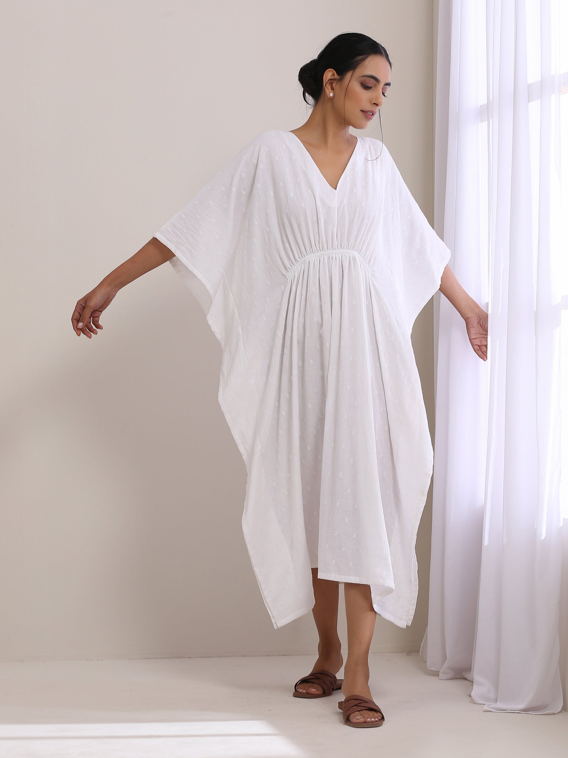 trueBrowns White Dobby Kaftan Dress | Relove | Swadesiicart