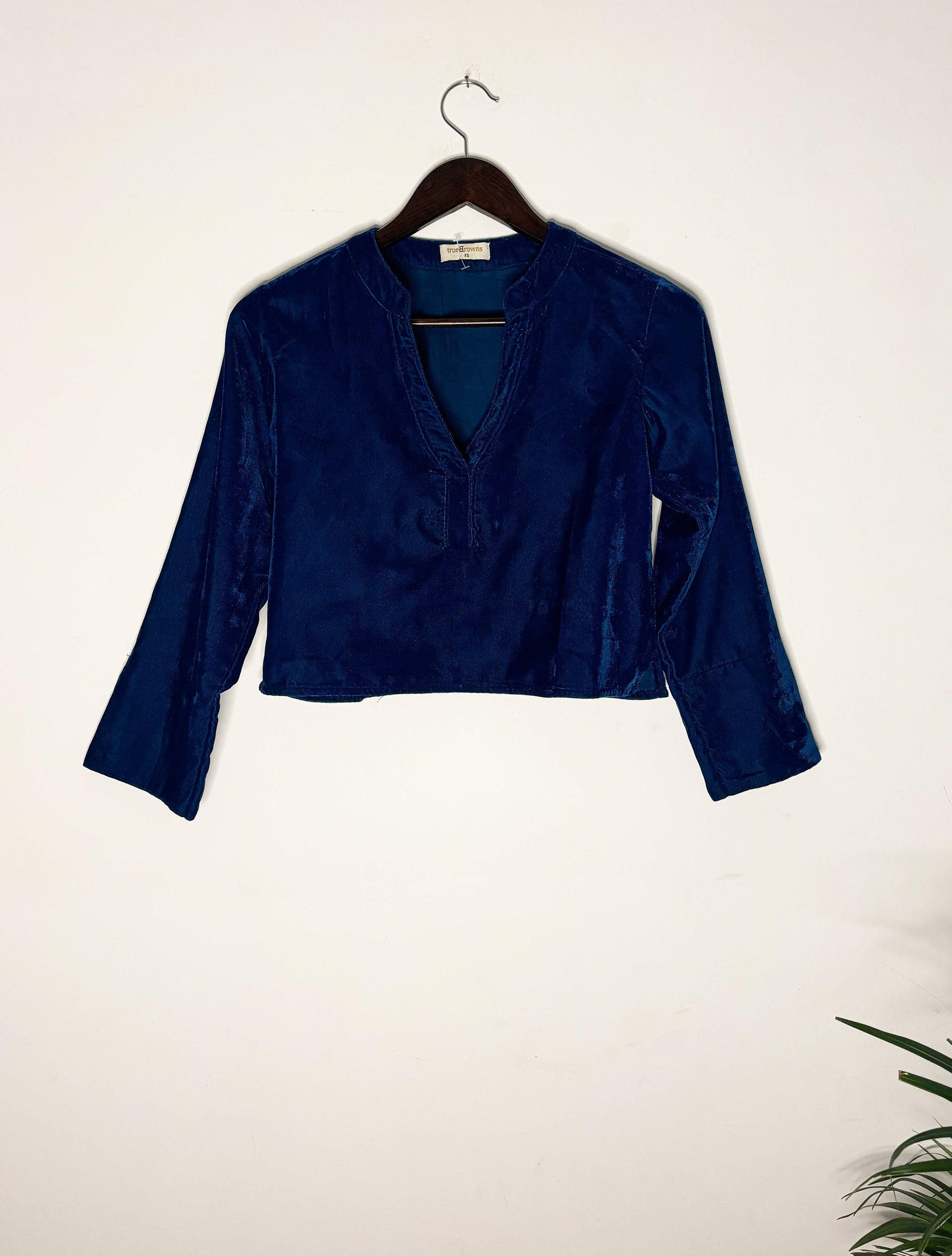 trueBrowns Dark Blue Velvet Blouse | Swadesiicart