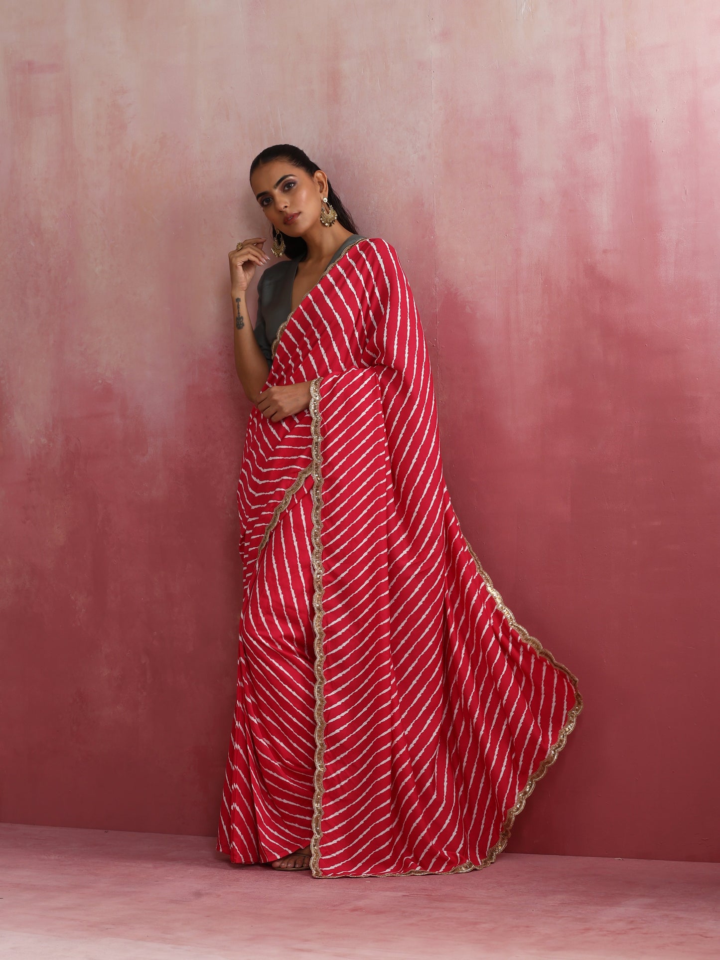 trueBrowns Pink Muslin Silk Saree | Swadesiicart