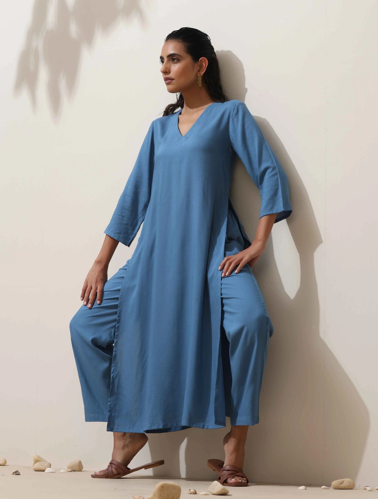 trueBrowns Blue Viscose Kurta Pant Set | Swadesiicart