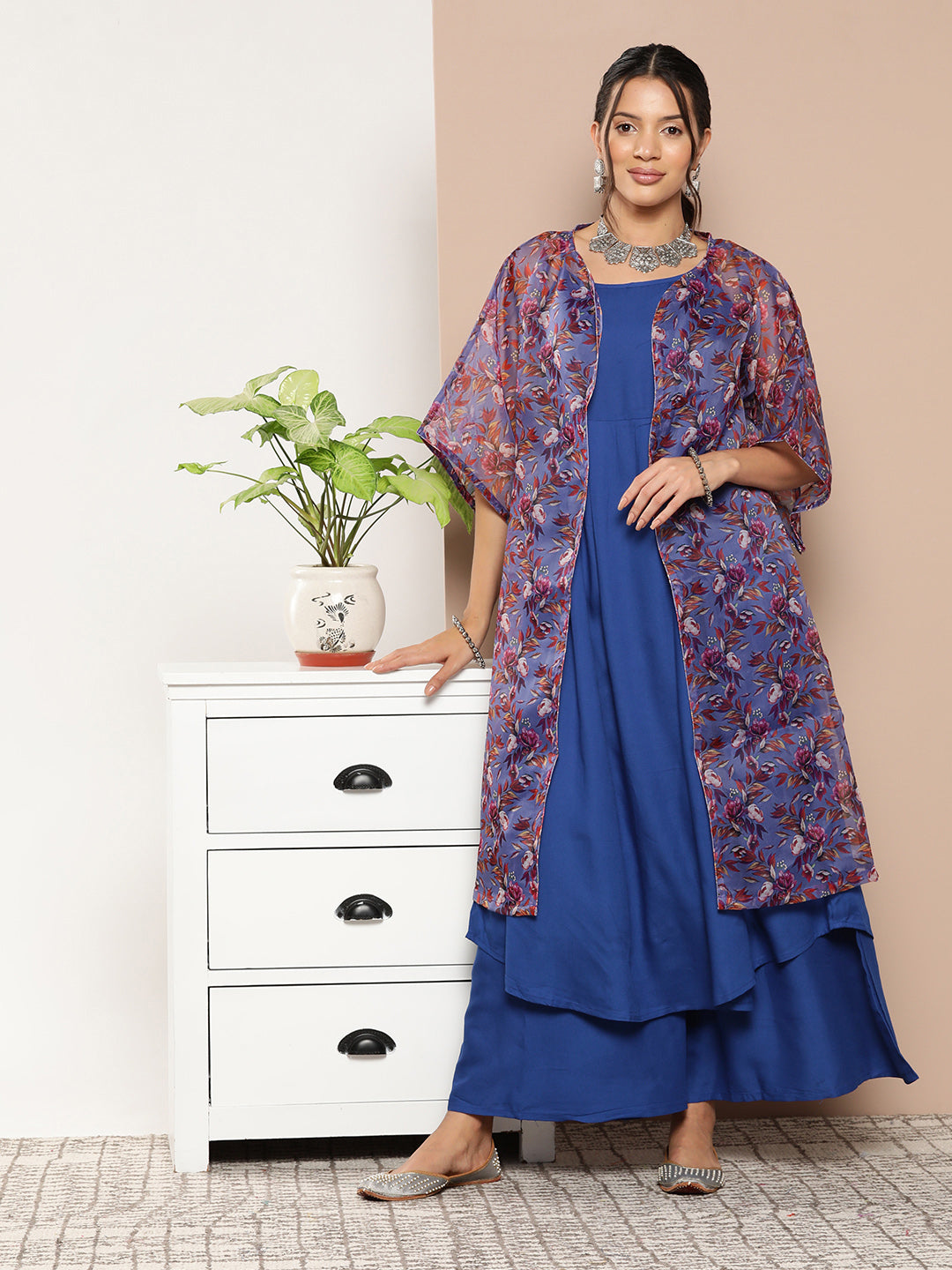 InWeave Ink Blue Strappy Set With Mauve Print Floral Cape - Swadesiicart