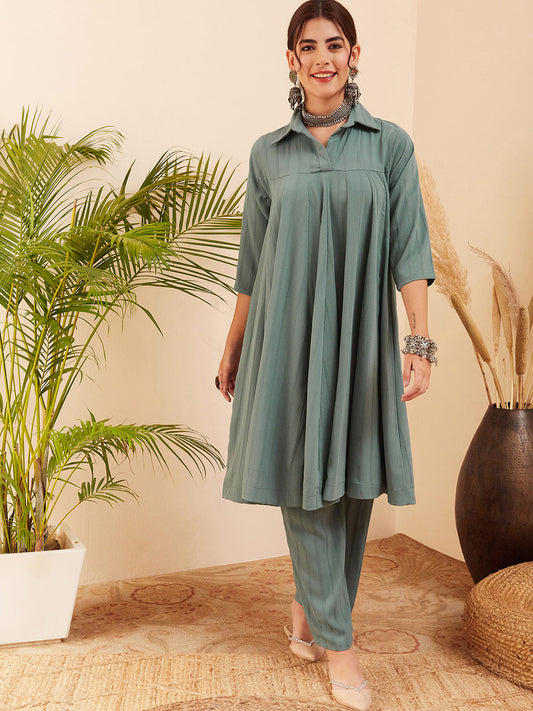 InWeave Women's Light Mint Collared Neck Flared Kurta Pant Set - Swadesiicart