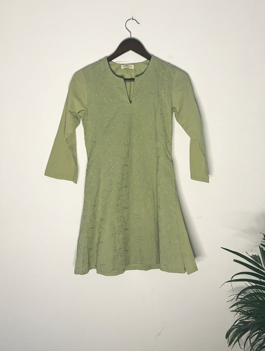 trueBrowns Green Schiffli Top | Swadesiicart