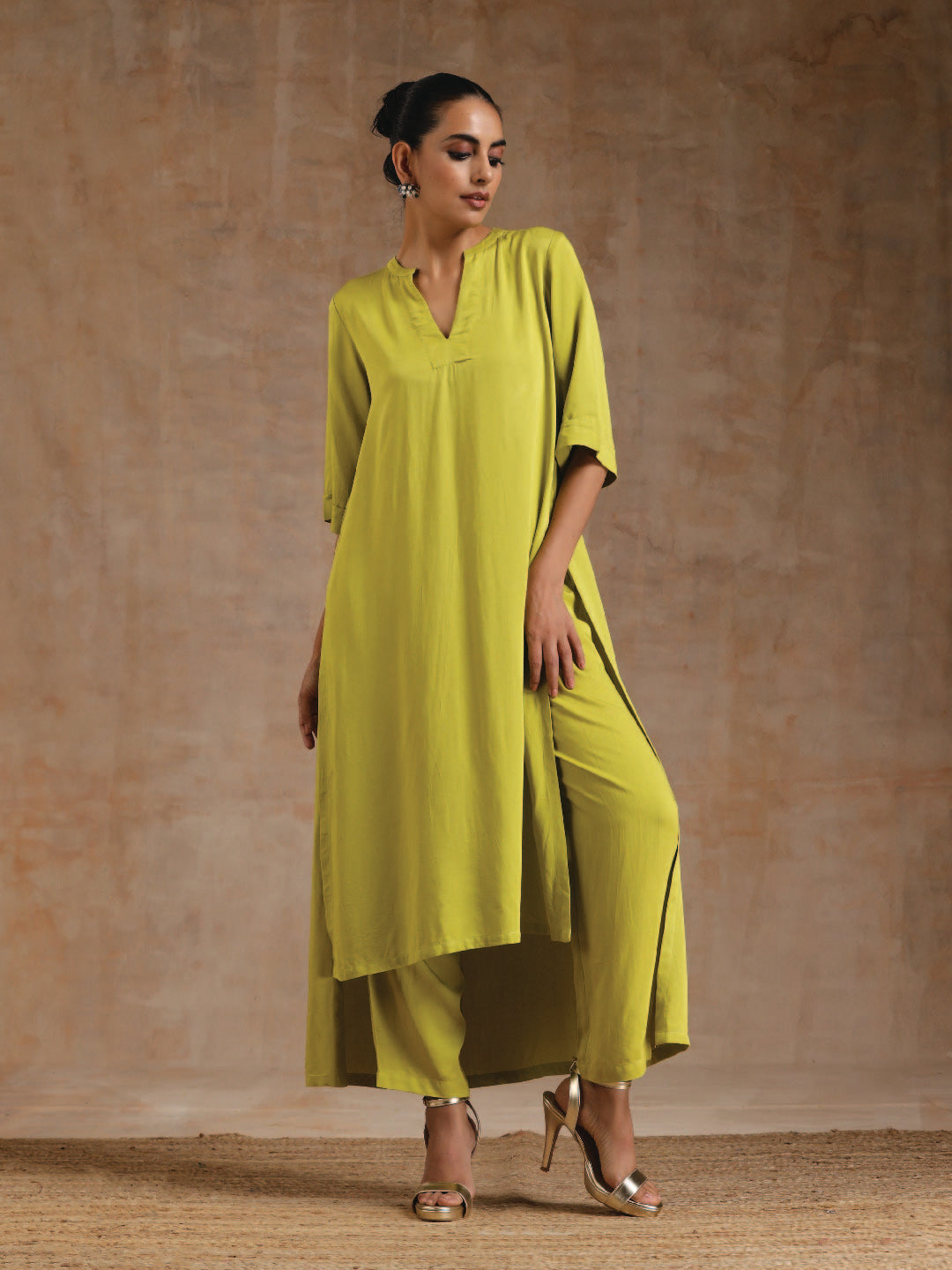 trueBrowns Lime Modal Satin High-Low Relax Kurta Set | Swadesiicart
