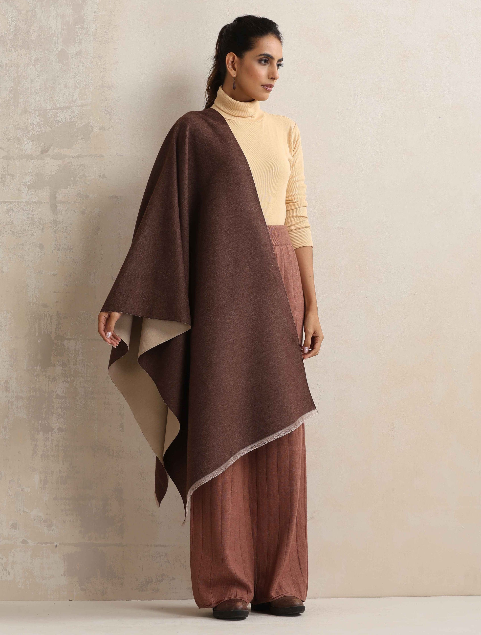 trueBrowns Dark Brown Reversible Woollen Stole | Swadesiicart