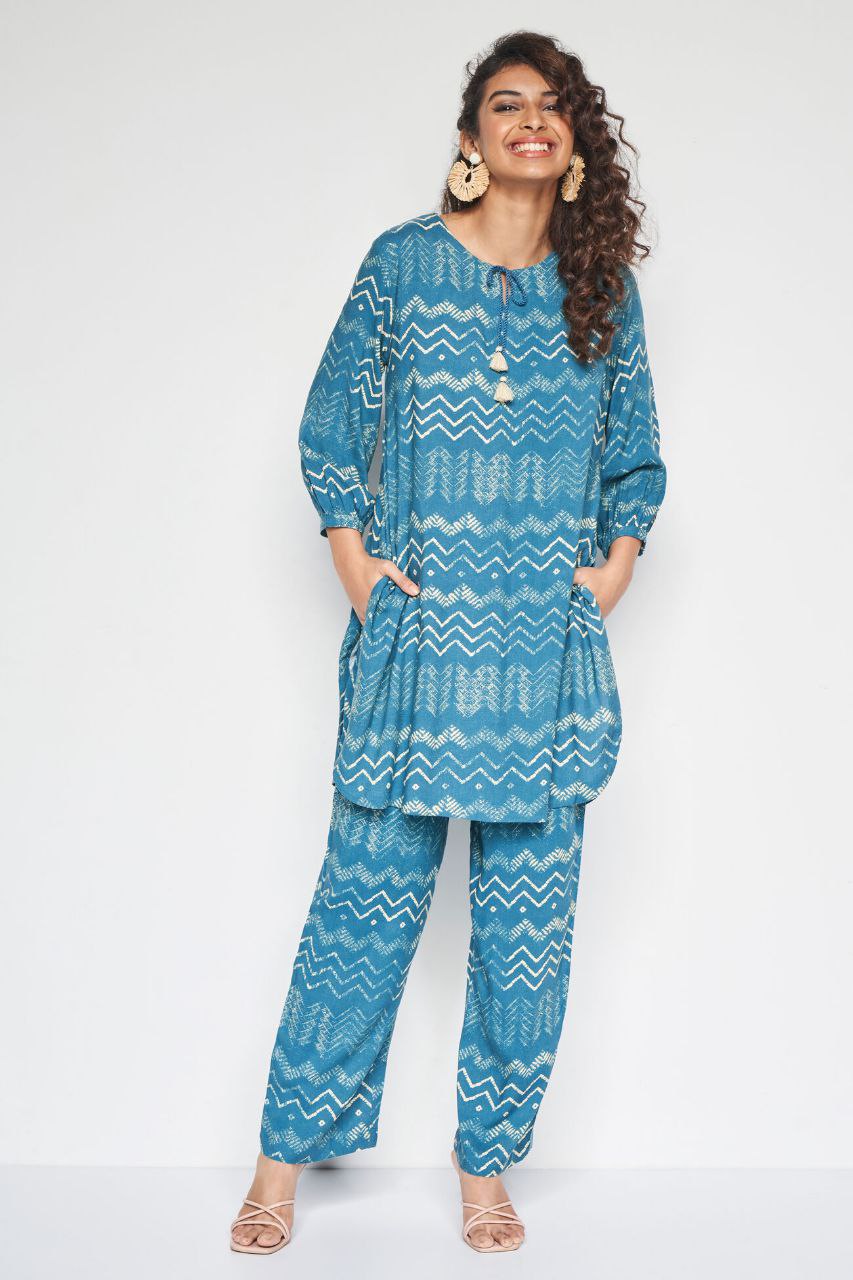 NOZ2TOZ Women's Floral Printed Knee Length Rayon Co-ords Set - Swadesiicart