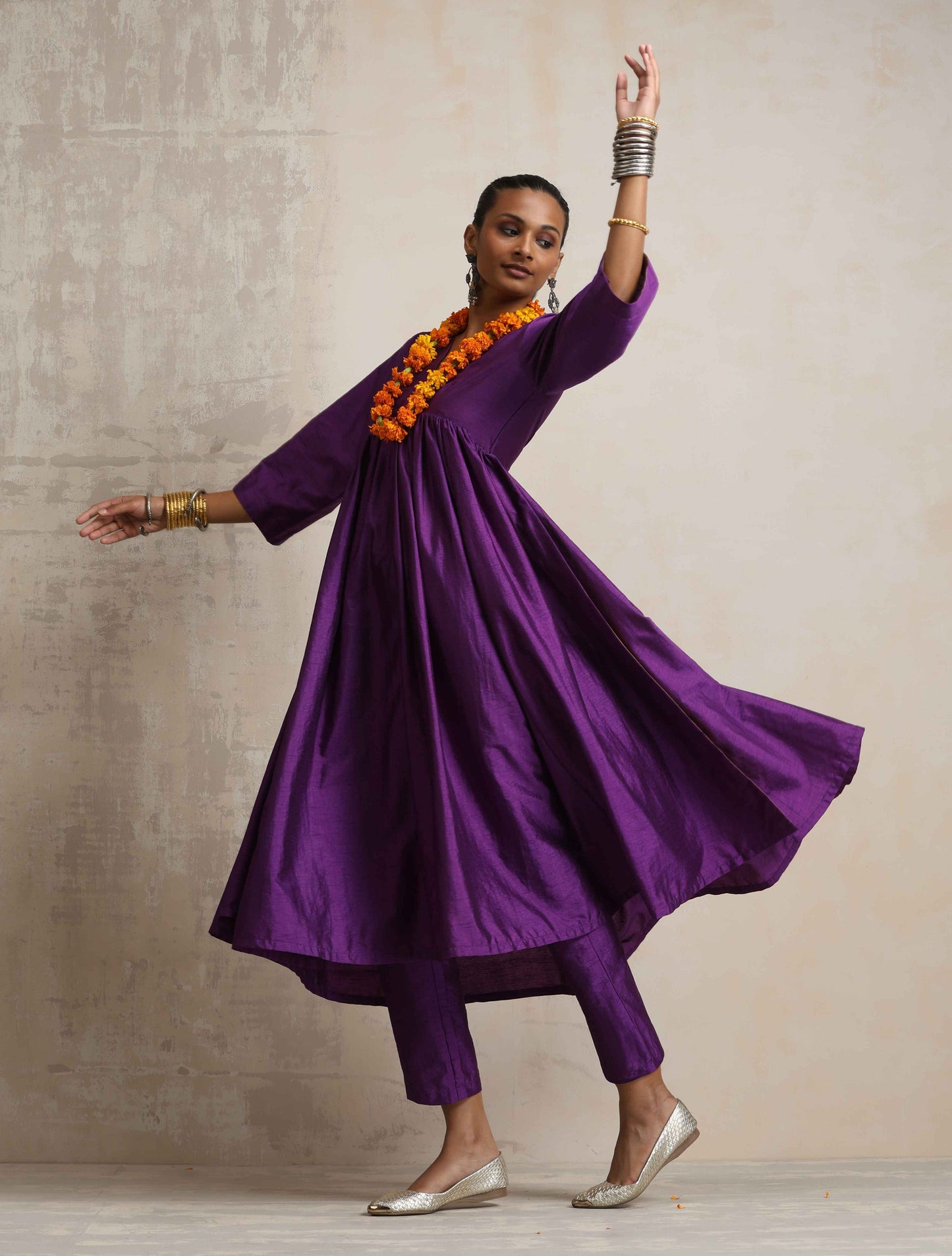 trueBrowns Purple Silk Anarkali Flared Kurta Set | Swadesiicart