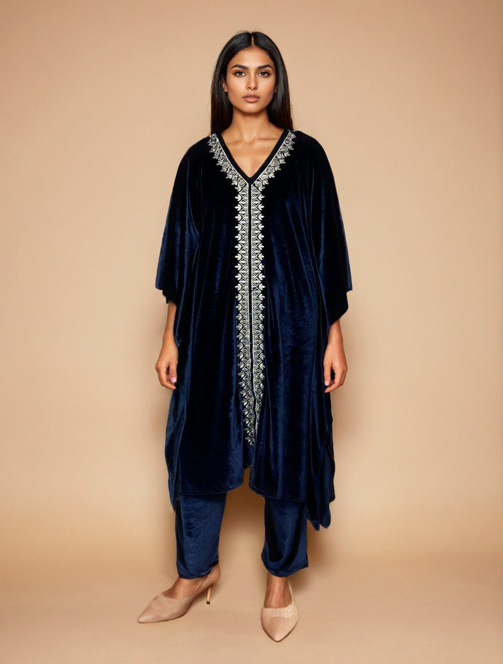 trueBrowns Navy Blue Velvet Embroidered Kaftan Kurta Set | Swadesiicart