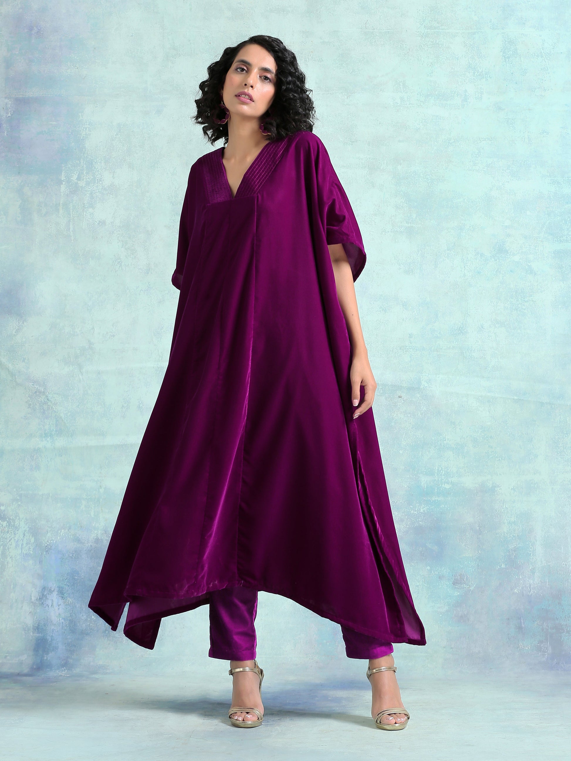 trueBrowns Wine Velvet Kaftan Kurta | Swadesiicart