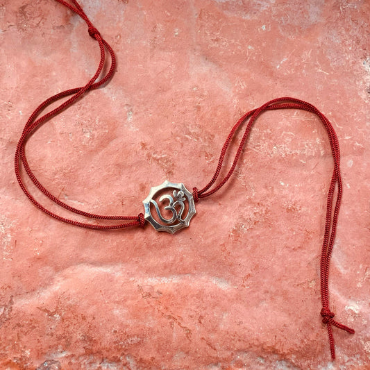 trueBrowns 925 Sterling Silver Embossed Om Thread Rakhi | Swadesiicart