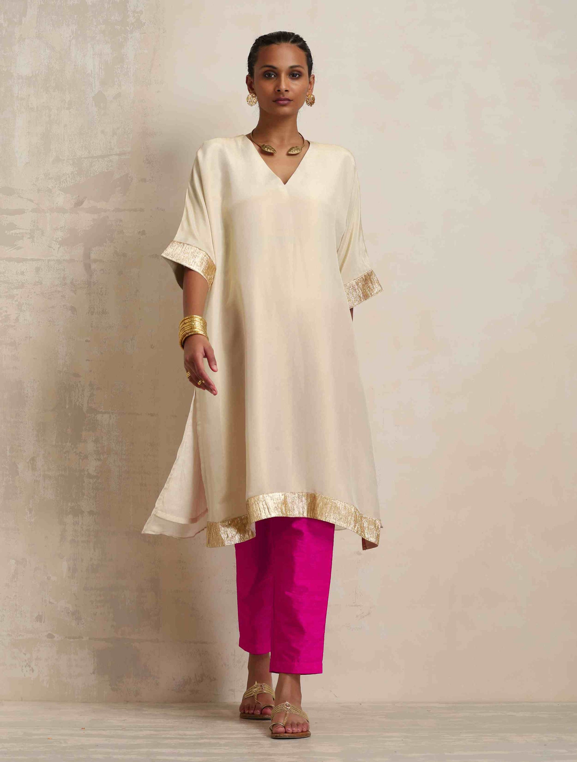 trueBrowns Ivory Tissue Kurta Co-ord Set - Swadesiicart