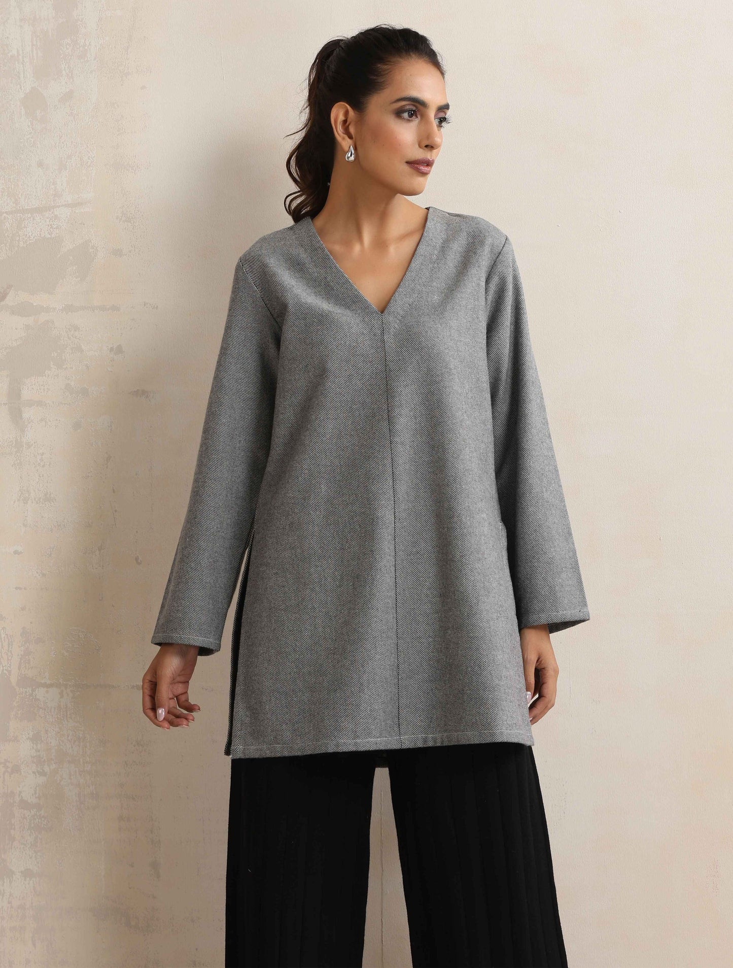 trueBrowns Grey Winter High Slit Top | Swadesiicart