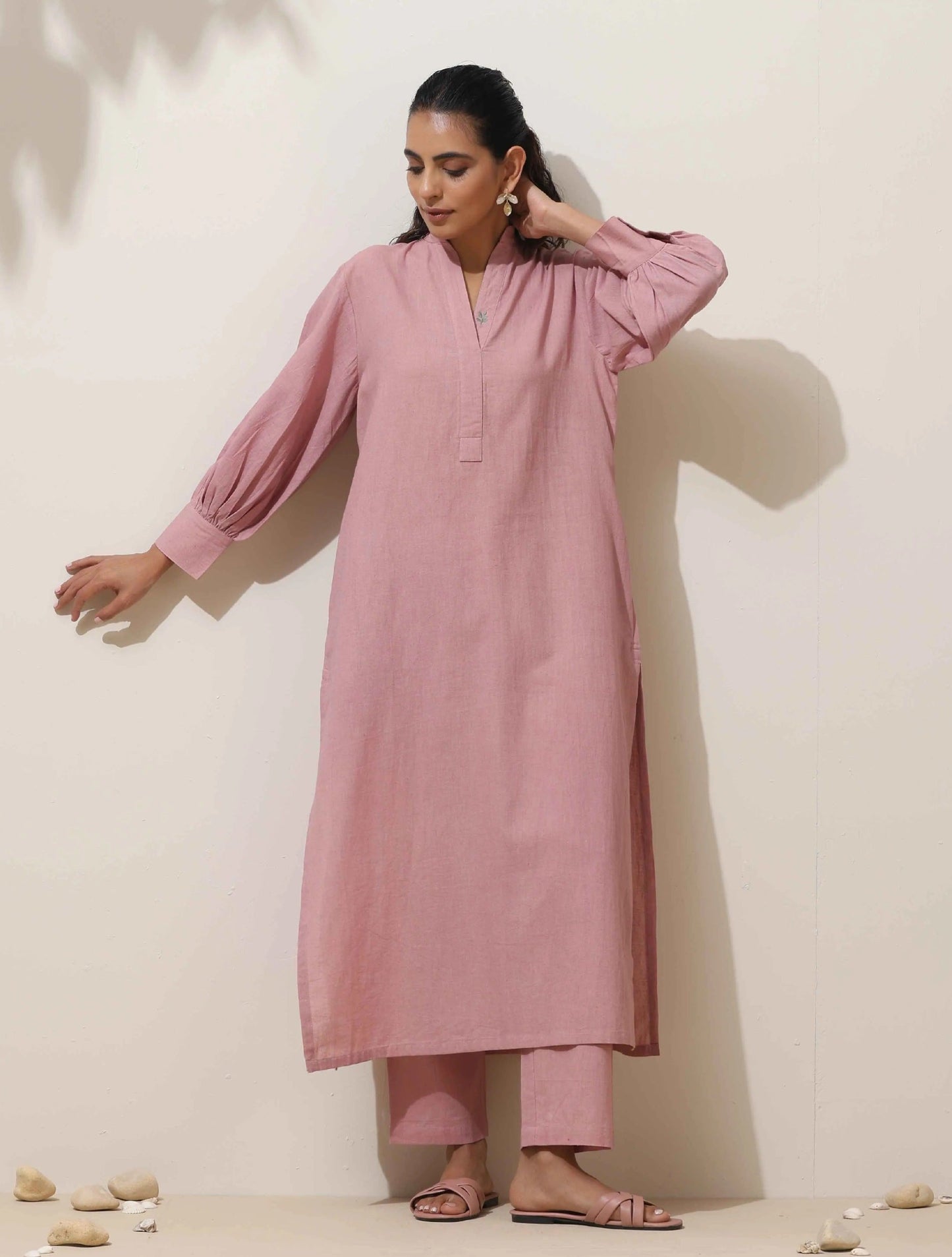 trueBrowns Pink Cotton Linen Kurta Pant Set | Swadesiicart
