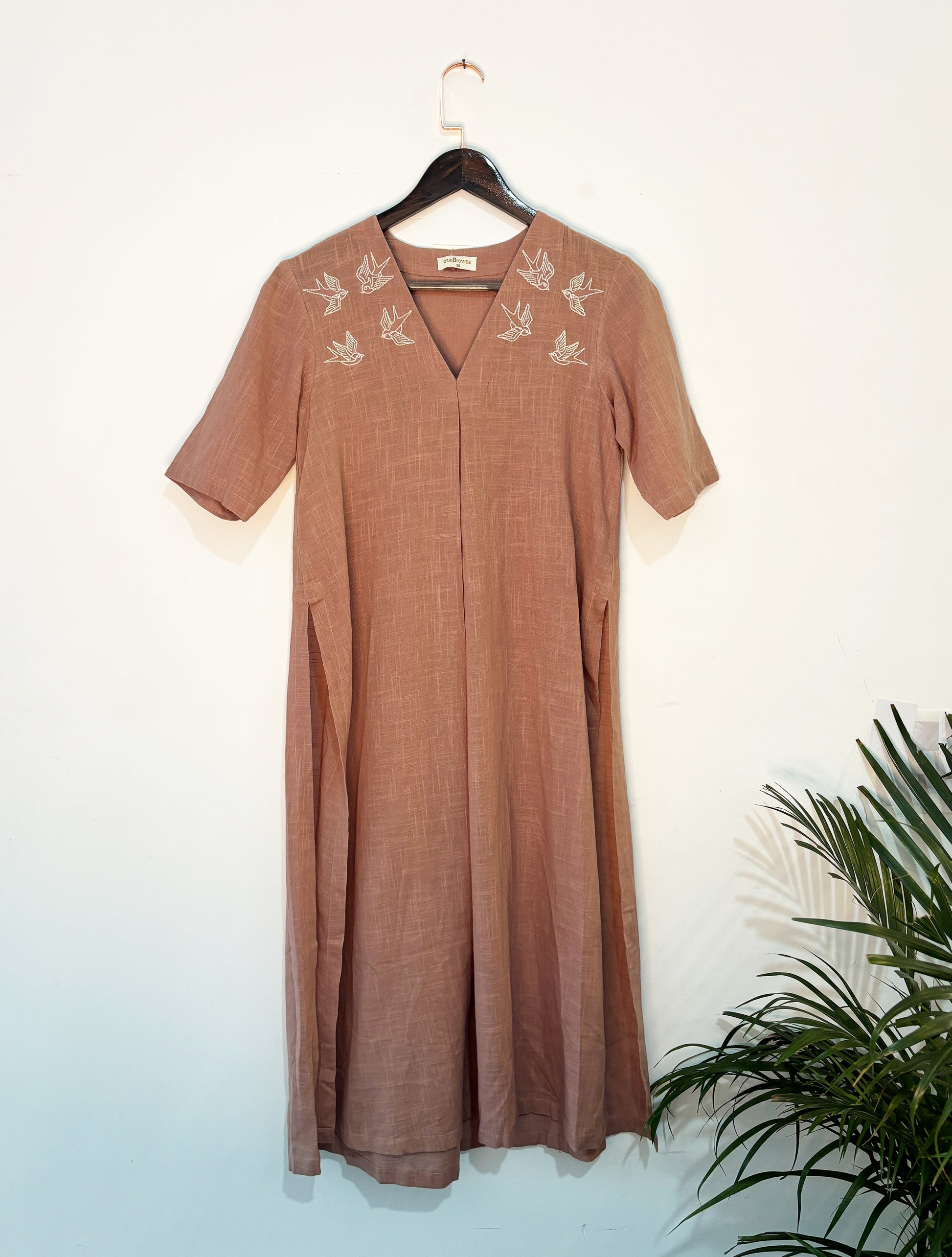trueBrowns Pink Gauze Dobby Kurta Set | Swadesiicart