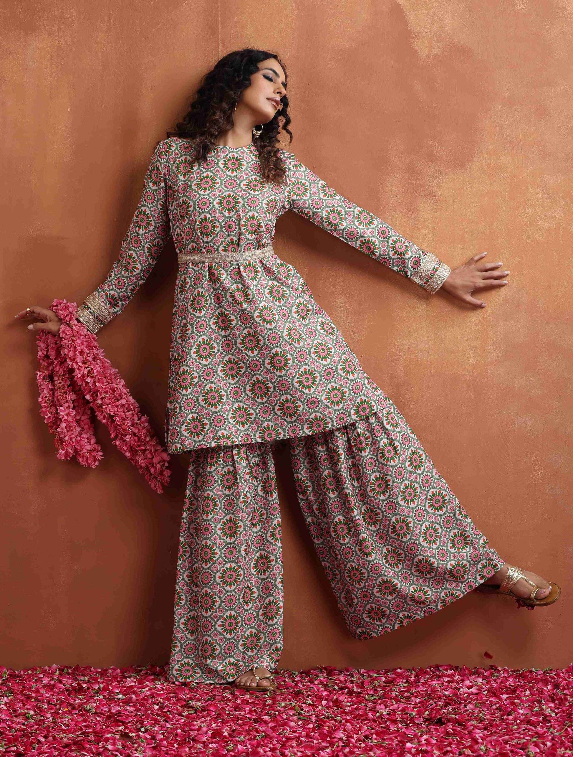 trueBrowns Off White Geometric Print Sharara Set | Swadesiicart