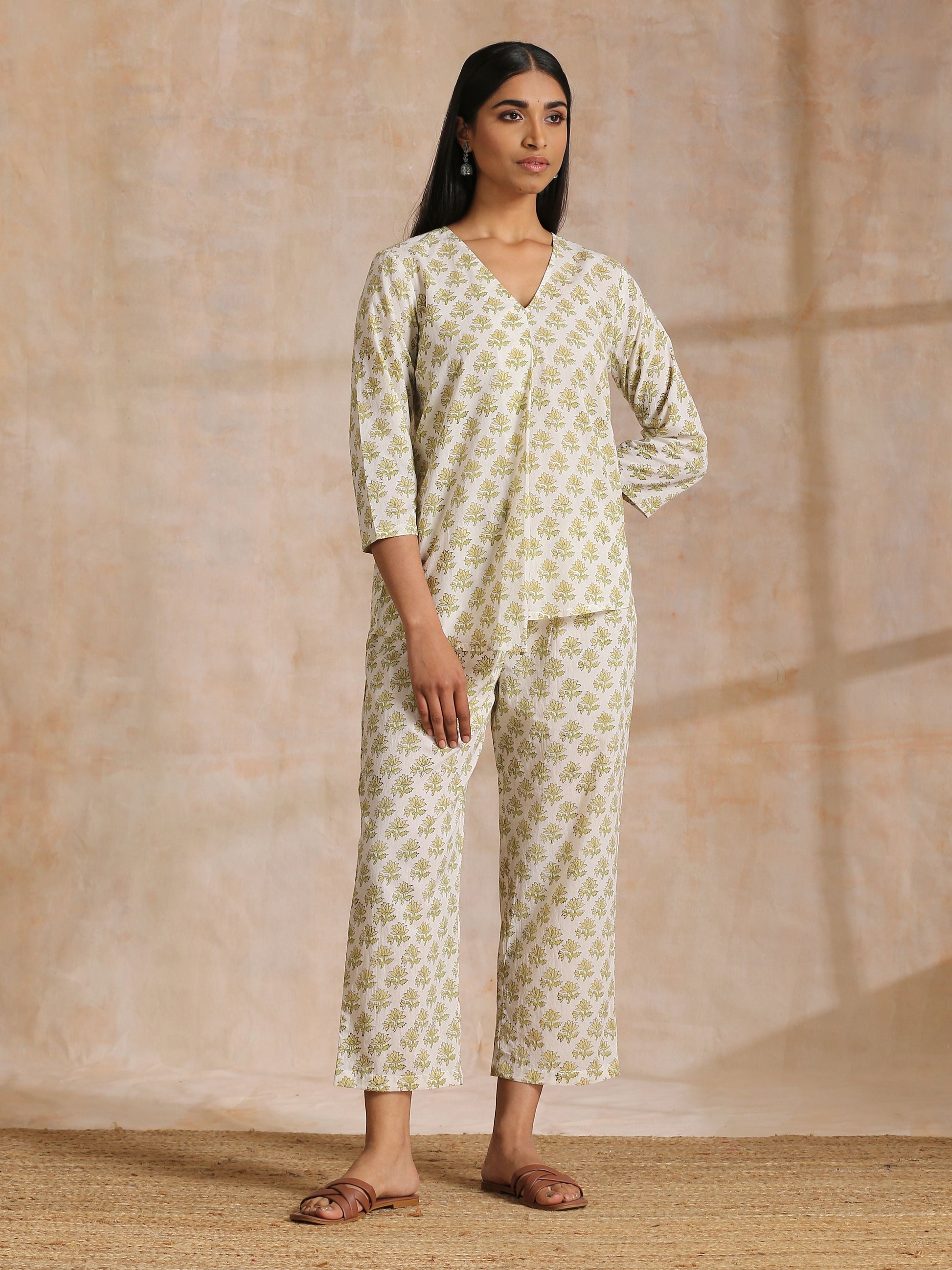 trueBrowns Green Buta On Off-White Block Print Cotton Co-Ord Set - Swadesiicart