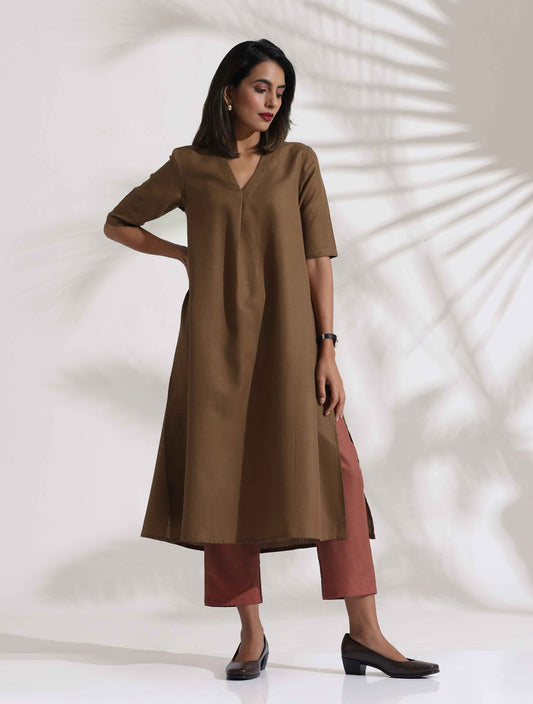 trueBrowns Brown Slub Highslit Kurta Set | Swadesiicart