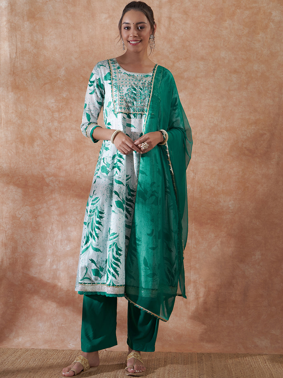 InWeave Women's White Teal Lurex Leaf Print Patch Gota Kurta Set W Teal Dupatta - Swadesiicart