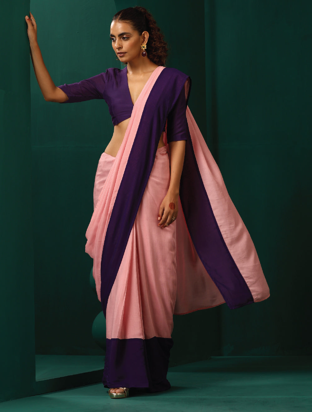 trueBrowns Pink Purple Muslin Silk Ready to Wear Saree | Swadesiicart