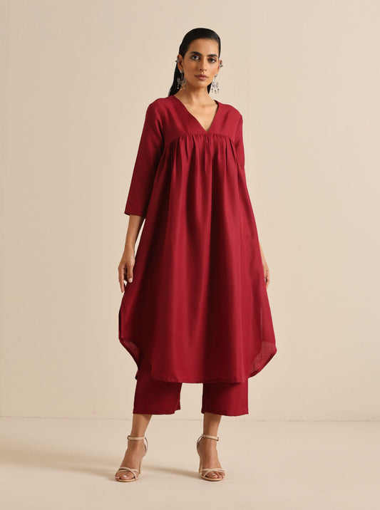 trueBrowns Maroon Slub Gathered Kurta Pant Set | Swadesiicart
