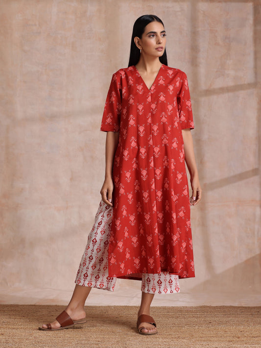 trueBrowns Red On Red Ikat Print Cotton Kurta Pant Set | Swadesiicart