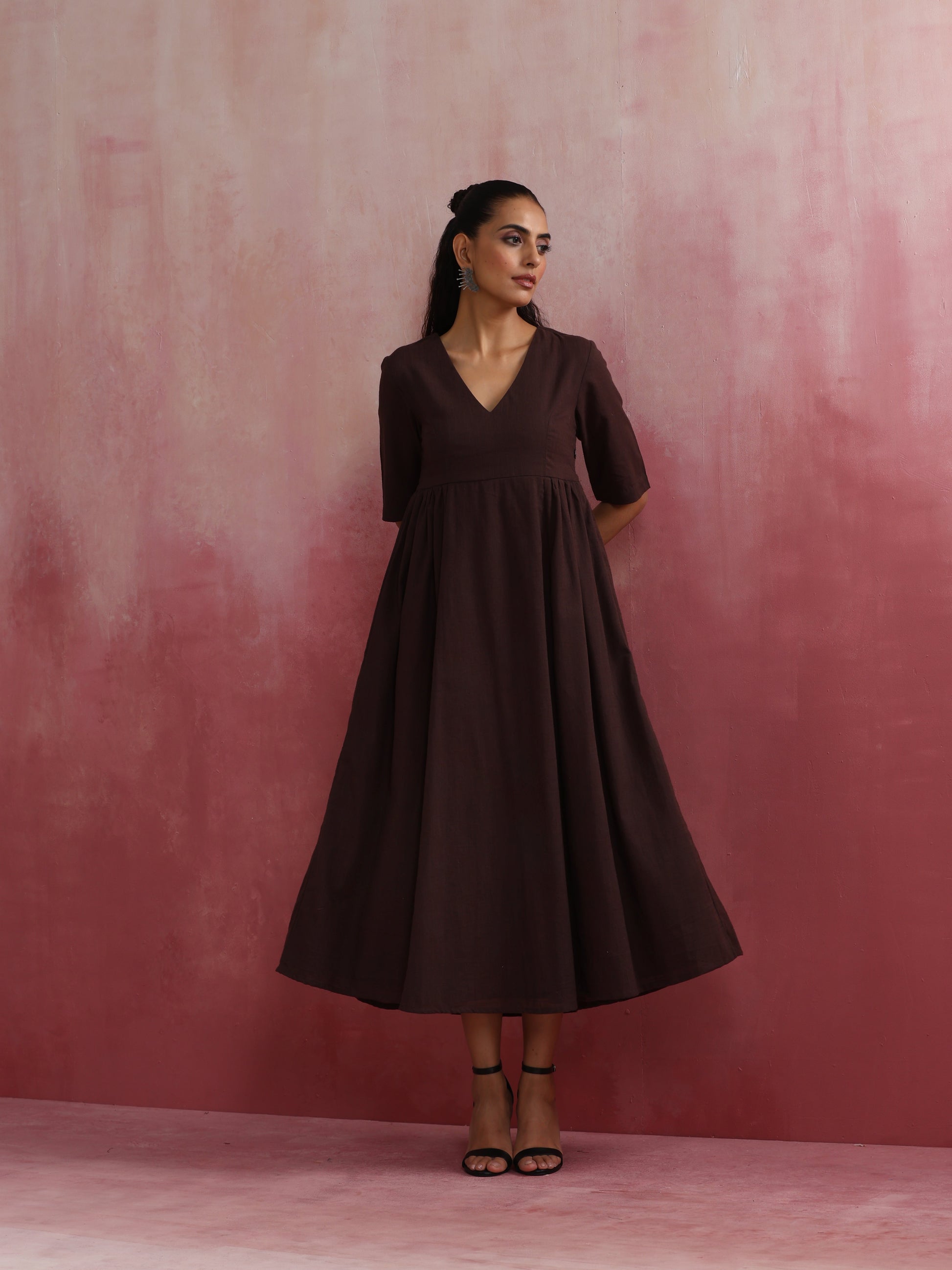 trueBrowns Cola Cotton Dobby Dress | Swadesiicart