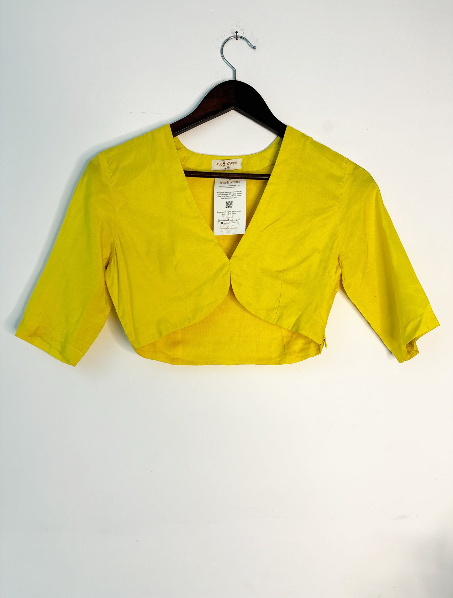 trueBrowns Lime Muslin Blouse | Swadesiicart