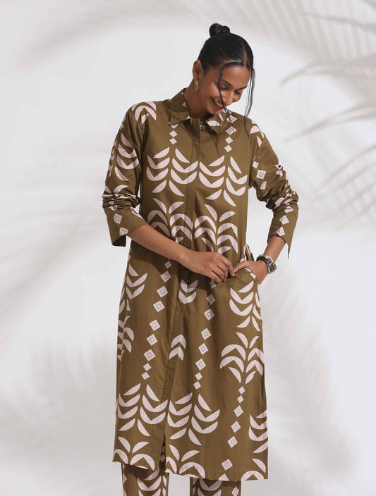 trueBrowns Olive Green Cotton Stripe Print Shirt Kurta Set | Swadesiicart