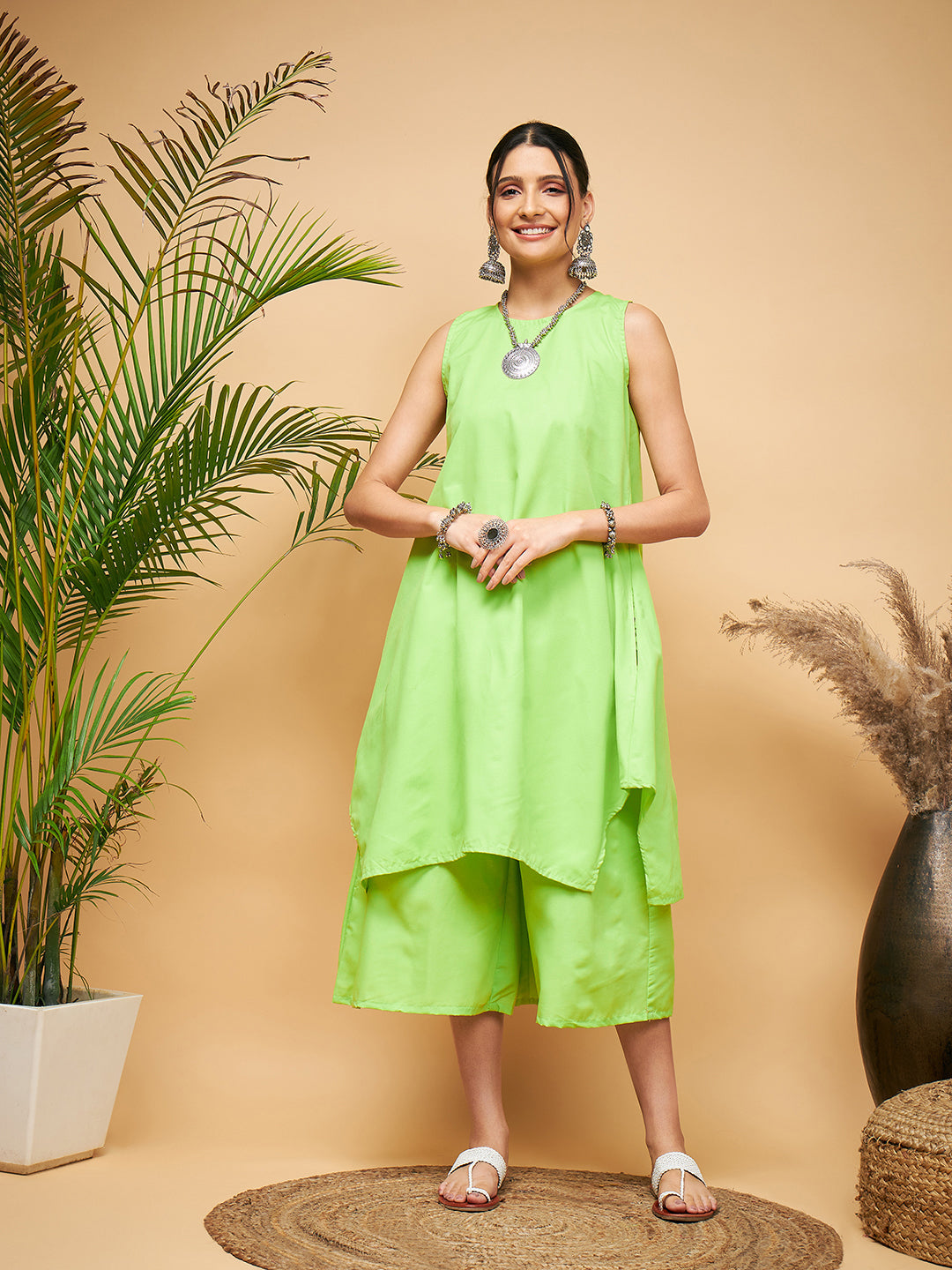 InWeave Women's Lime Green Short Kurta Palazzo Set - Swadesiicart