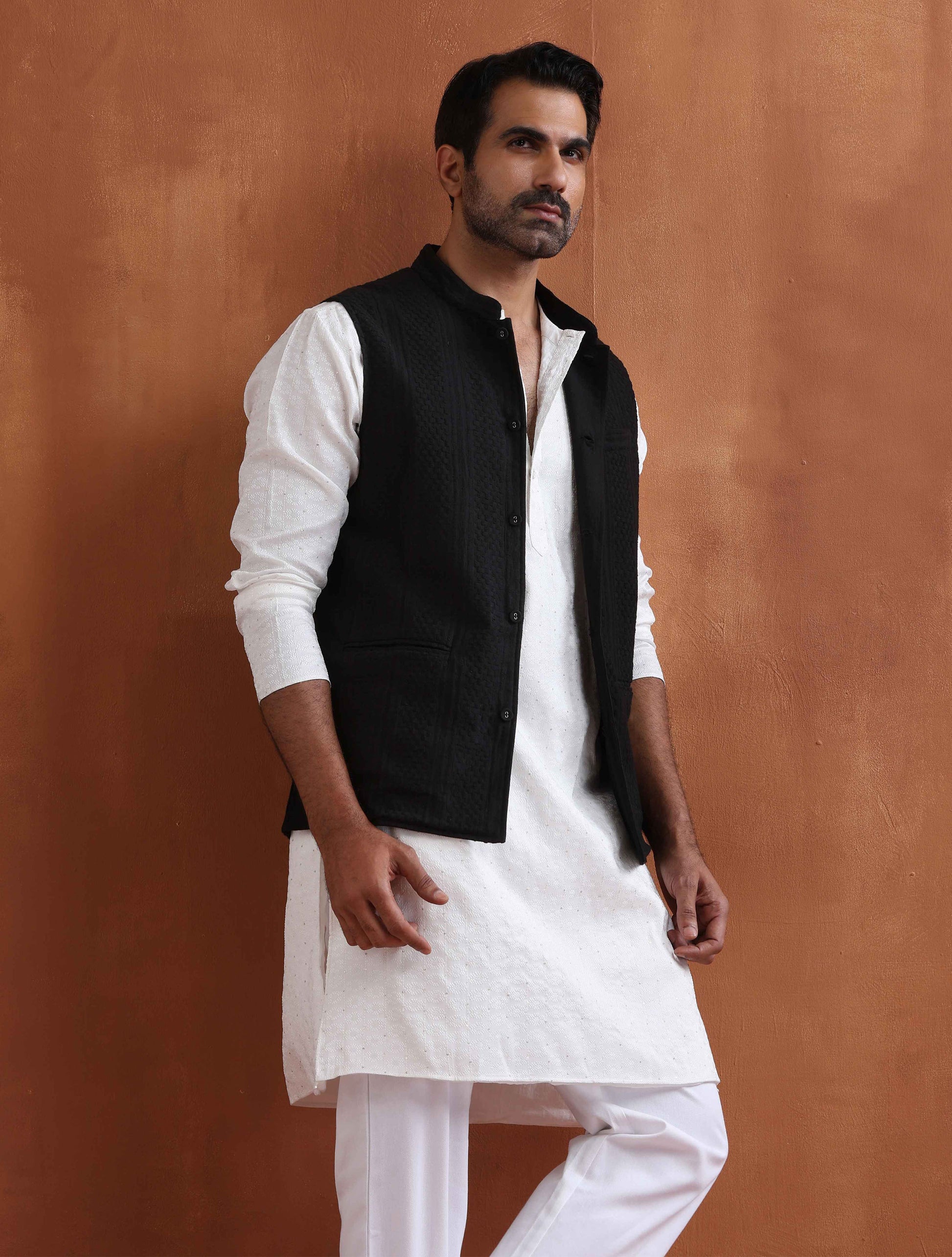 trueBrowns Men's Black Textured Cotton Dobby Nehru Jacket | Swadesiicart