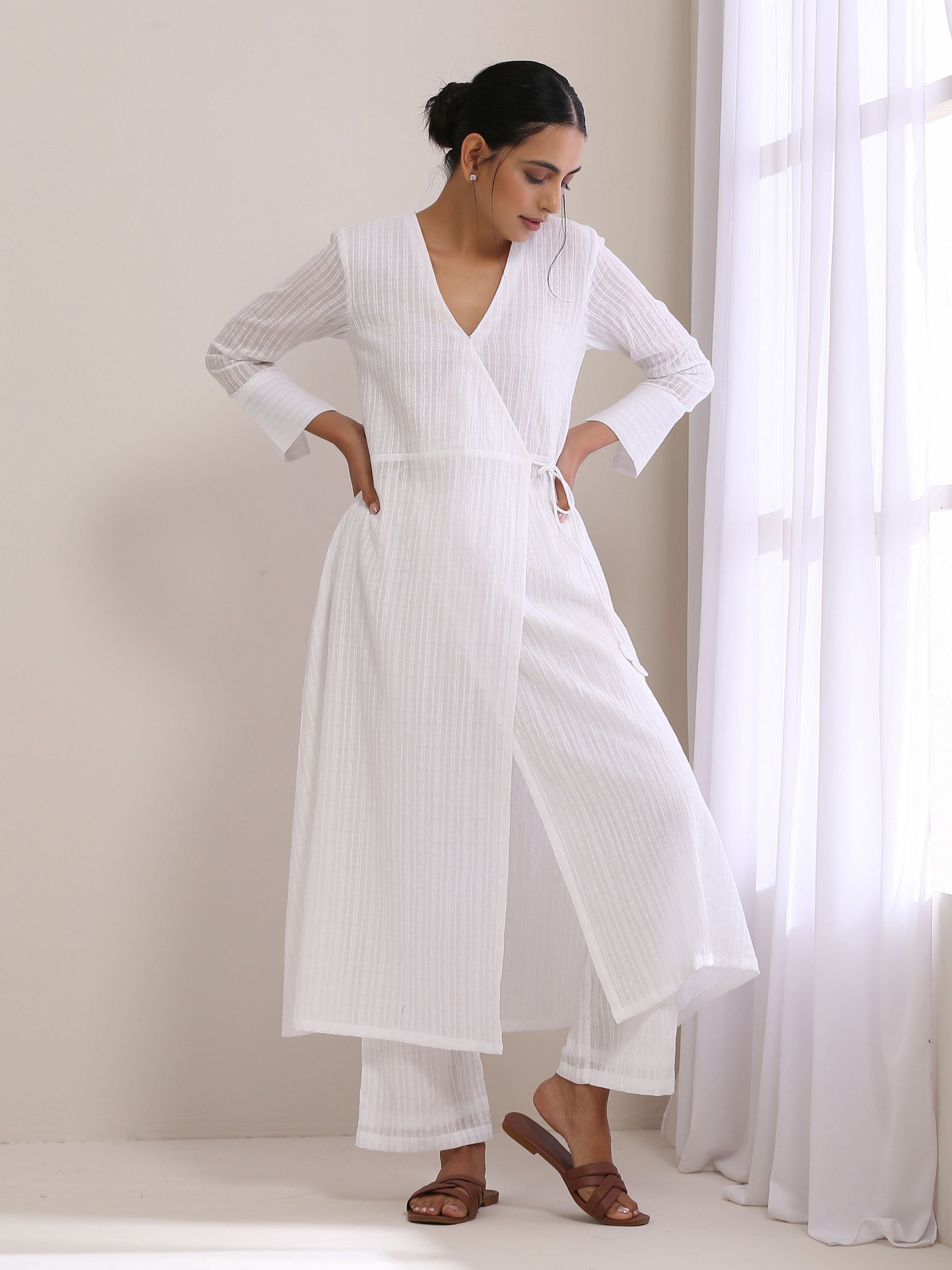 trueBrowns White Dobby Angrakha Kurta Pant Set | Swadesiicart