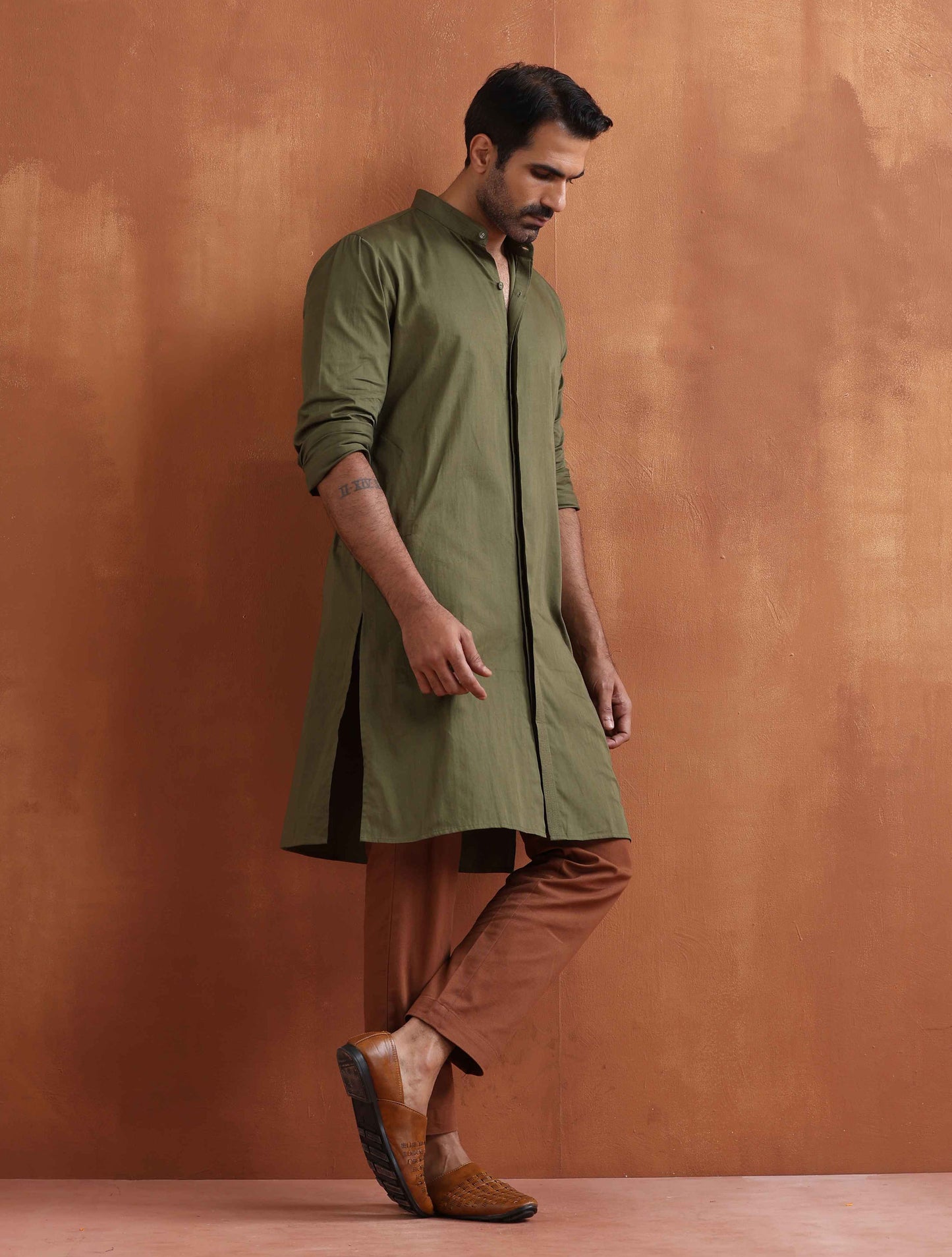 trueBrowns Men's Olive Green Cotton Front Open Kurta | Swadesiicart