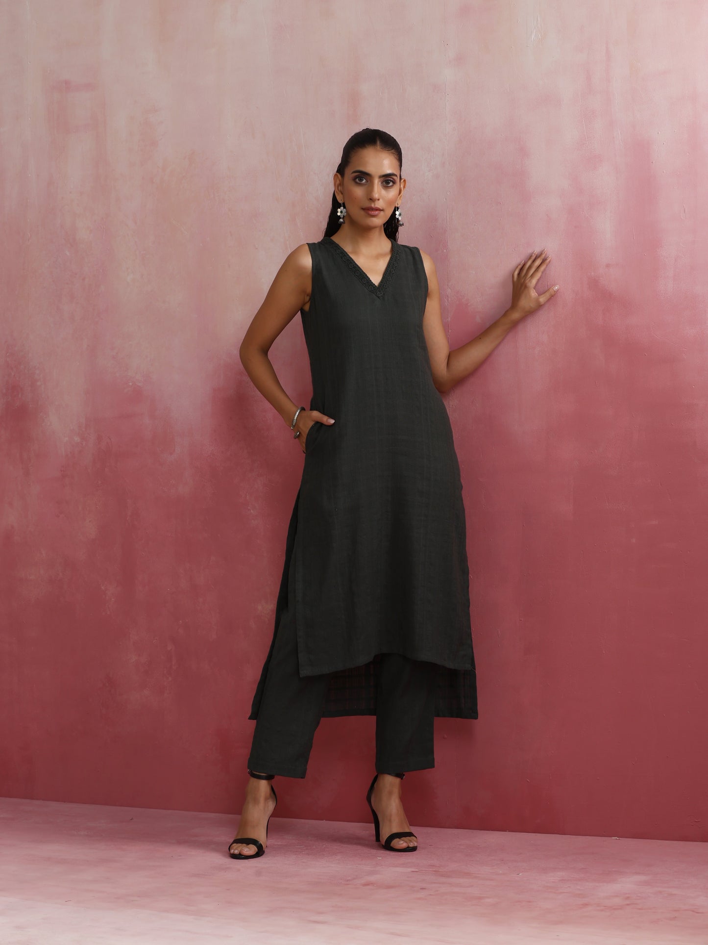 trueBrowns Dark Olive Green Cotton Dobby Kurta Set | Swadesiicart