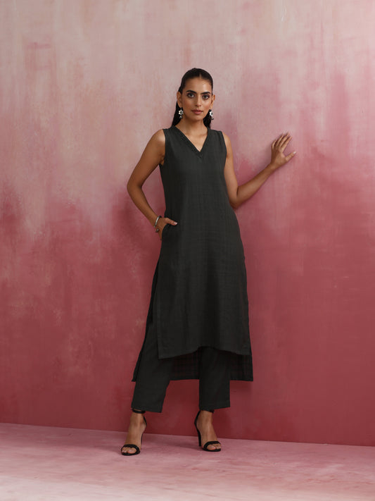 trueBrowns Dark Olive Green Cotton Dobby Kurta Set | Swadesiicart