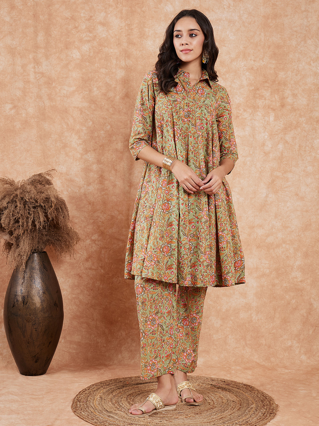 InWeave Women's Pear Green Orange Floral Print Flared Kurta Pant Set - Swadesiicart