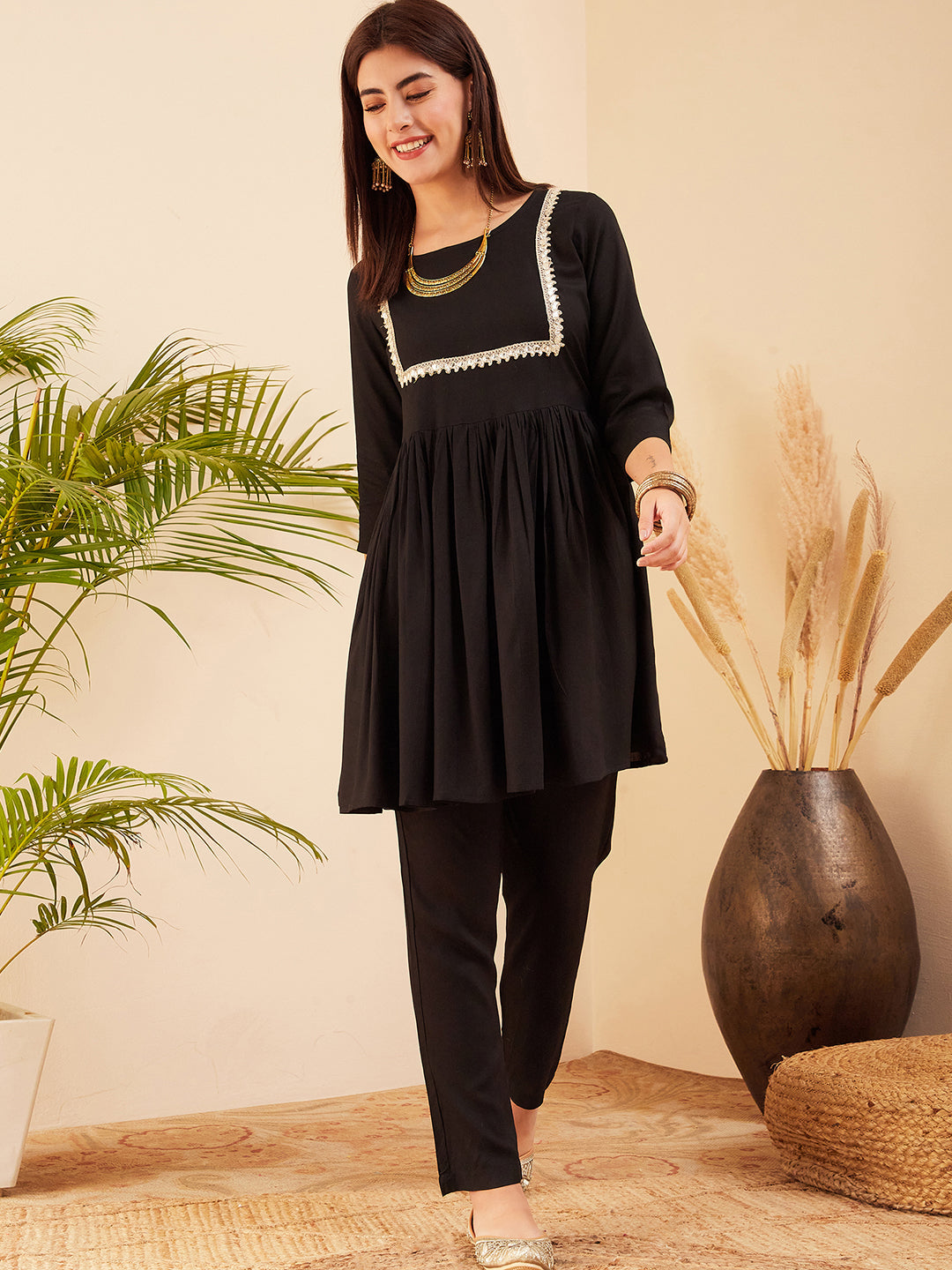 InWeave Women's Black Round Neck Square Gota Work Kurta Pant Set - Swadesiicart